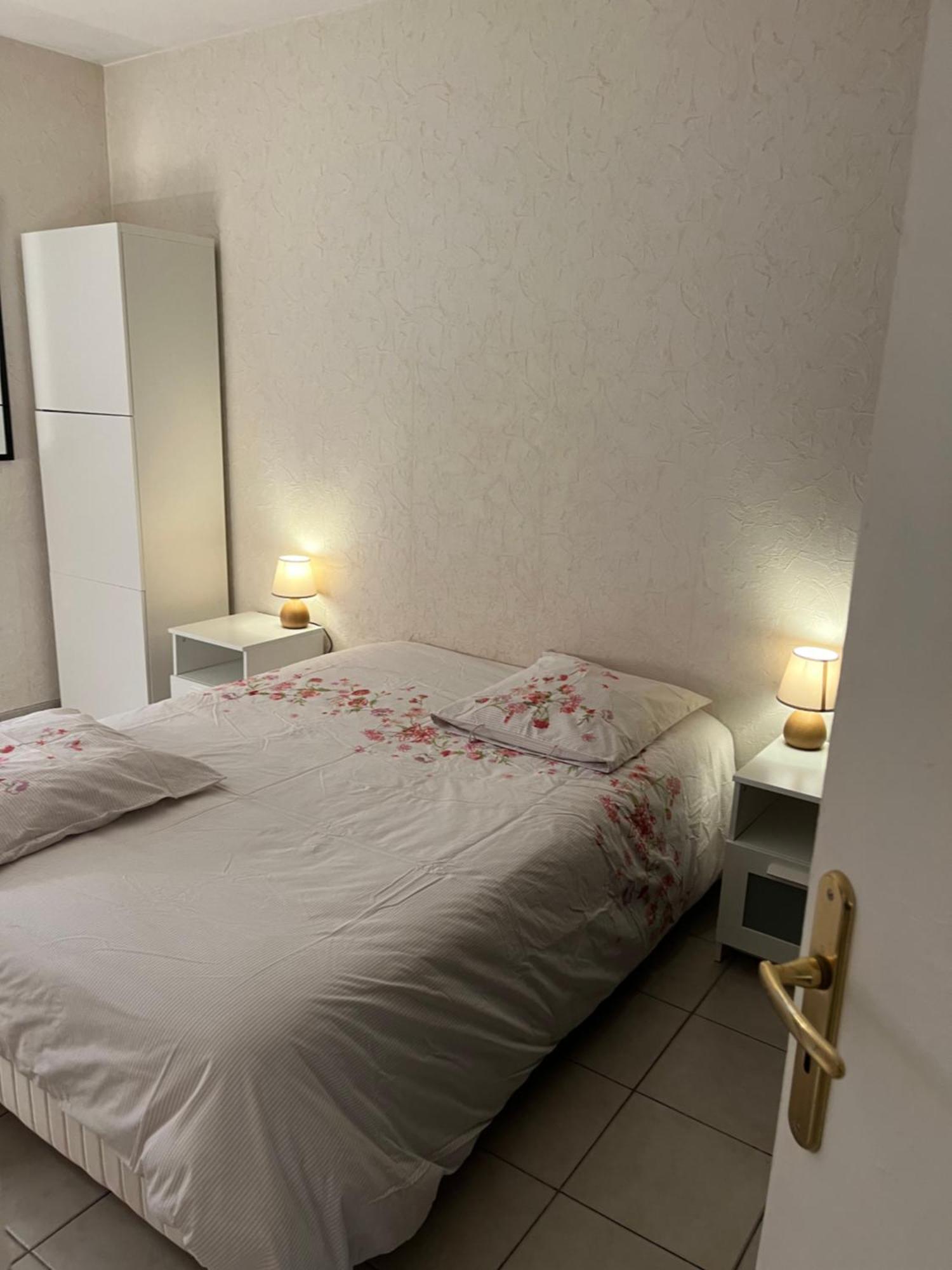 Appartement T2 Avec Terrasse Centre Ville D'Aix En Provence Екс-ан-Прованс Екстер'єр фото